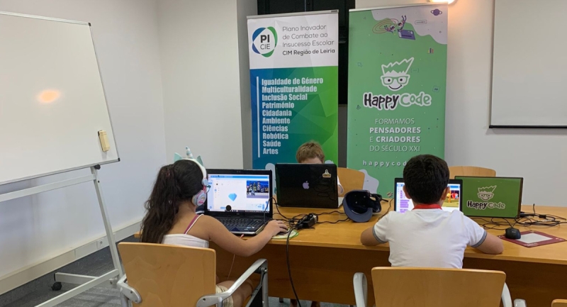 Atividade da CIMRL &quot;Criatividade+ HAPPY CODE&quot; em Figueiró dos Vinhos