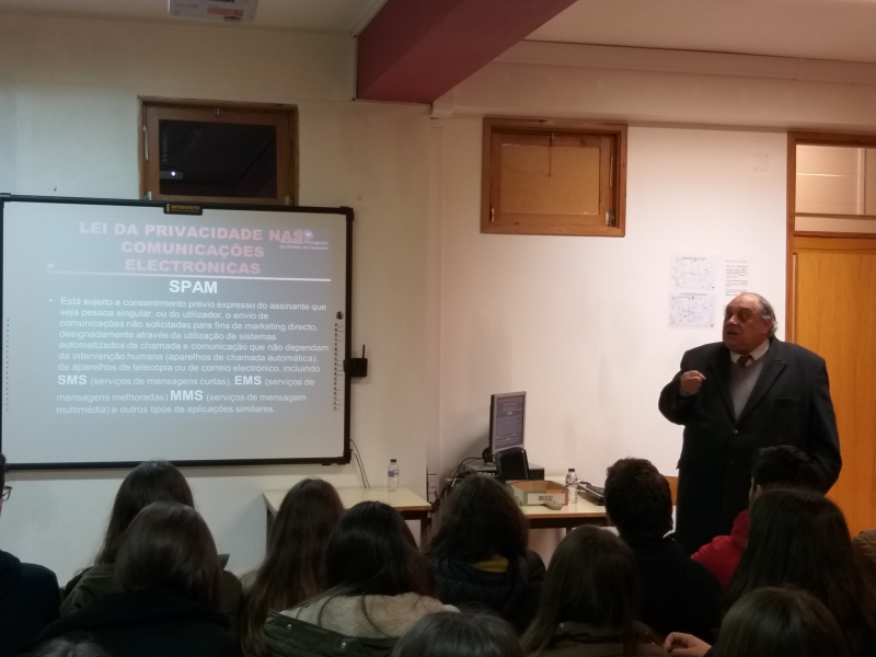 “Comunicações Eletrónicas” em debate na Escola Secundária